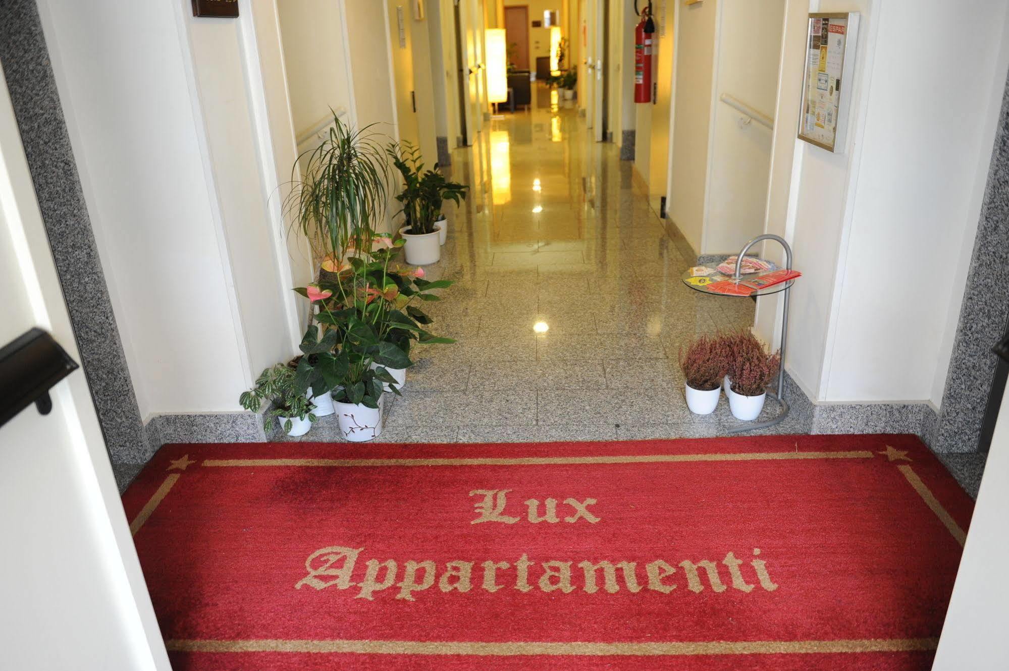 Lux Appartamenti Rome Exterior photo
