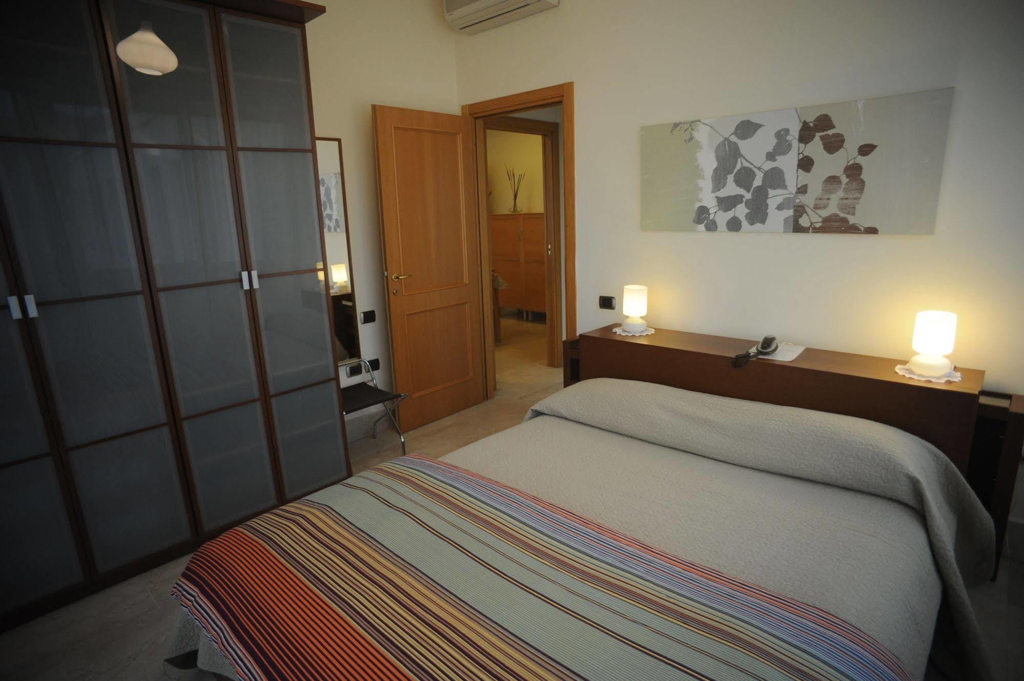 Lux Appartamenti Rome Exterior photo