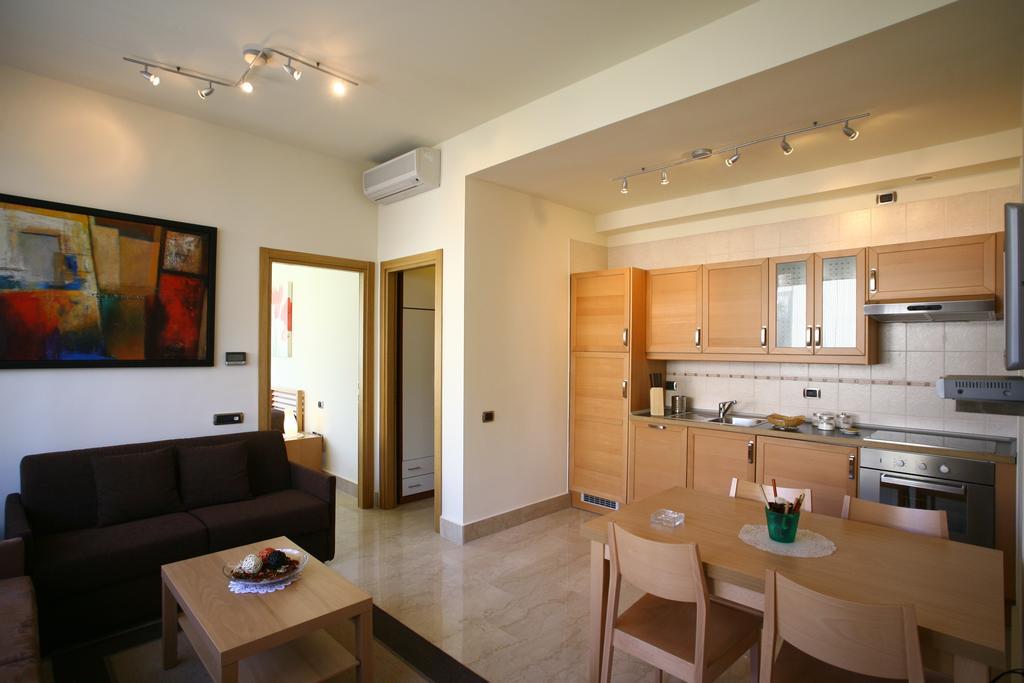 Lux Appartamenti Rome Exterior photo